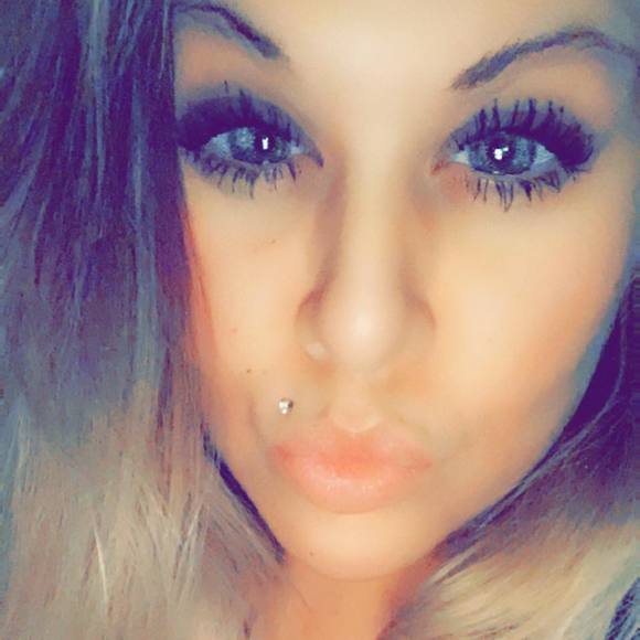 Meet your Posher, Tina - Picture 5 of 14